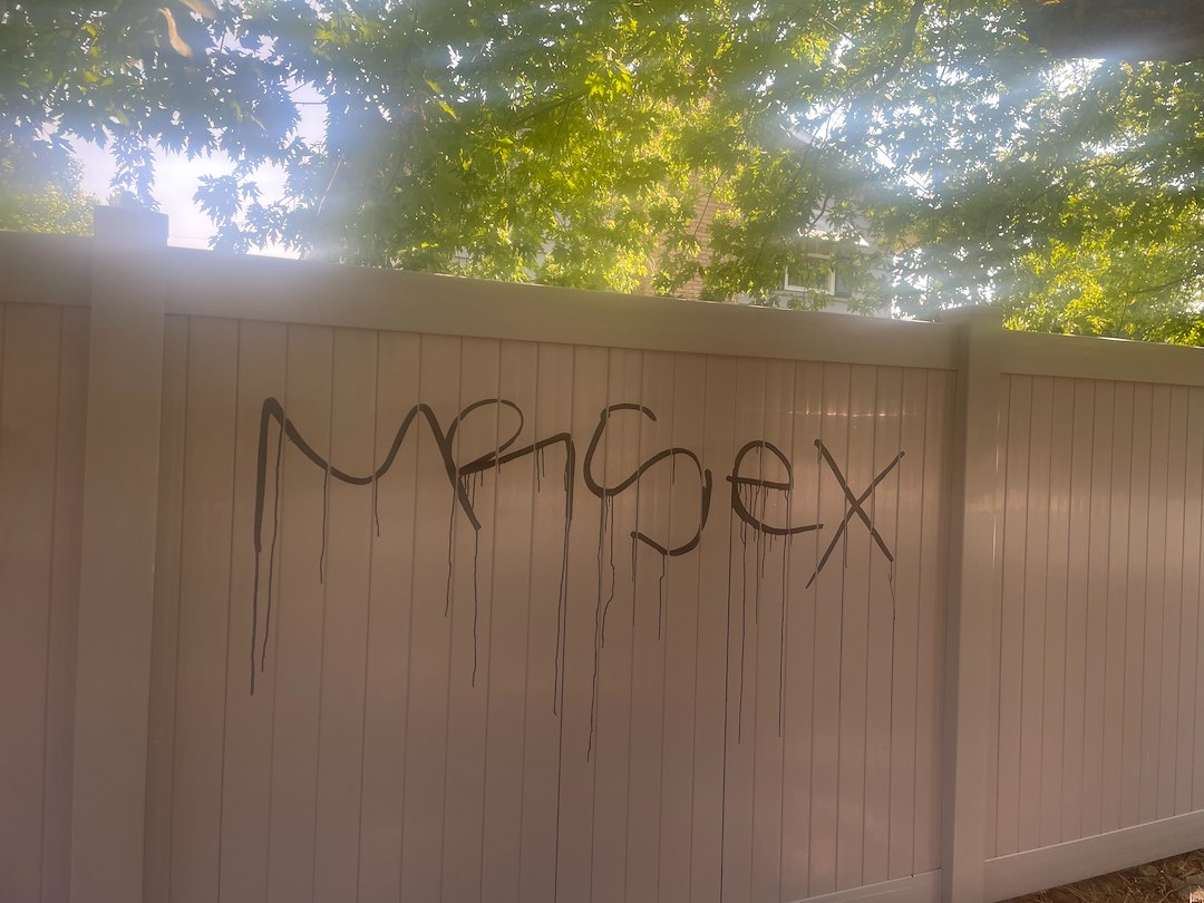 Quickest Vinyl Fence Graffiti Removal Spokane WA